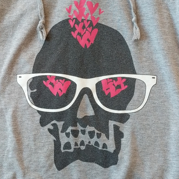 Hot Topic circa 2000 Skull Sweatshirt - Picture 2 of 4